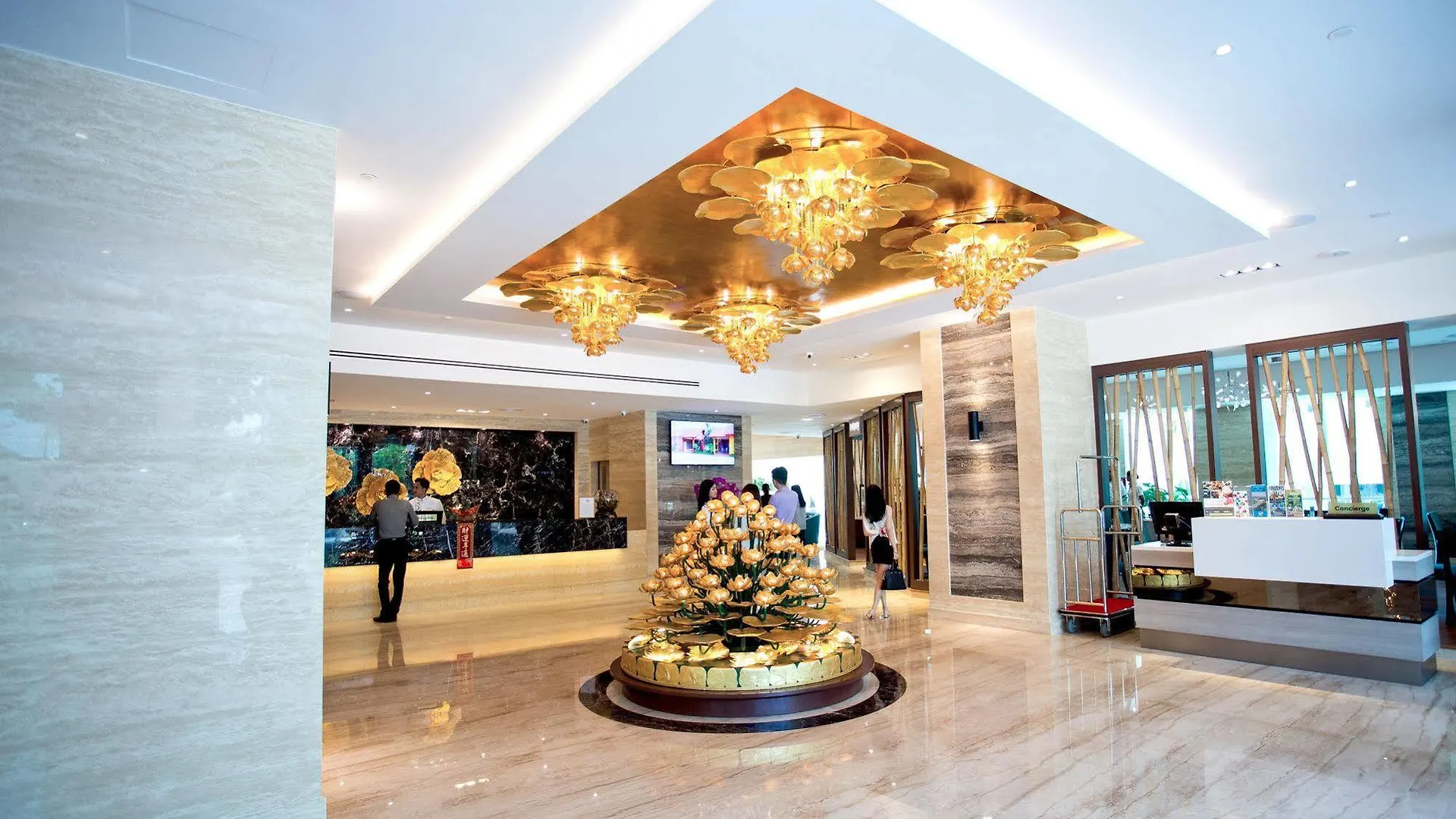 Vouk Hotel Suites, Penang George Town 4*,