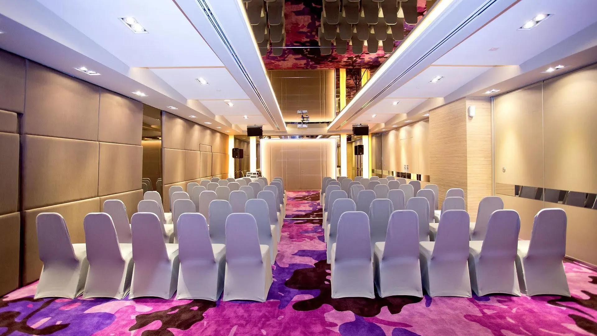 Vouk Hotel Suites, Penang George Town